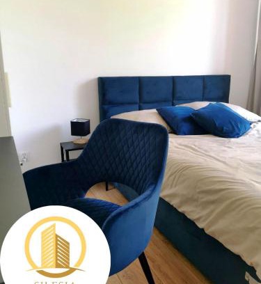 Tychy Apartment | Apartament Granatowy