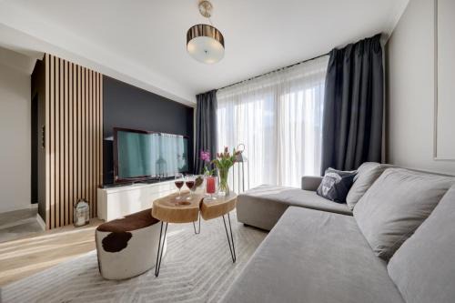 Katowice Apartment | Apartament Heaven-2 poziomowy elegancki z wanna w pokoju