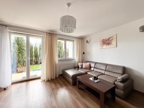 Polanica-Zdroj Apartment | APARTAMENT POD GWIAZDAMI, z dwoma ogródkami i dwoma tarasami