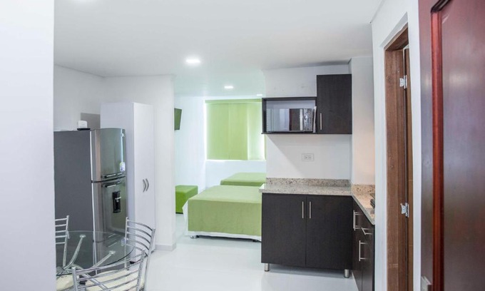 El Laguito Apartment | Apartamento 1904 El Laguito