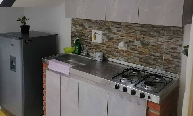San Javier Apartment | Apartamento Amoblado Medellin, Comuna Trece