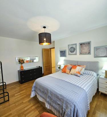 Sarria Apartment | Apartamento casa Chilin
