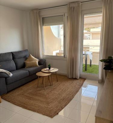 Vinaros Apartment | Apartamento con piscina y parking privado