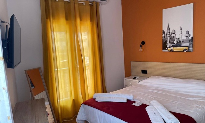 Arganda del Rey Hotel | Apartamento Dormitorio+ Salón y Cocina, Balcón, en Arganda del Rey, Madrid