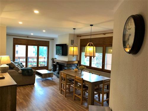 Llivia Apartment | Apartamento en Llivia con piscina