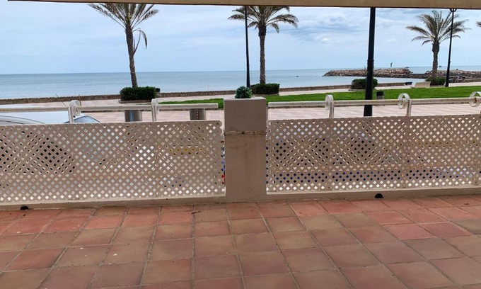 Port Saplaya Apartment | Apartamento primera línea de playa