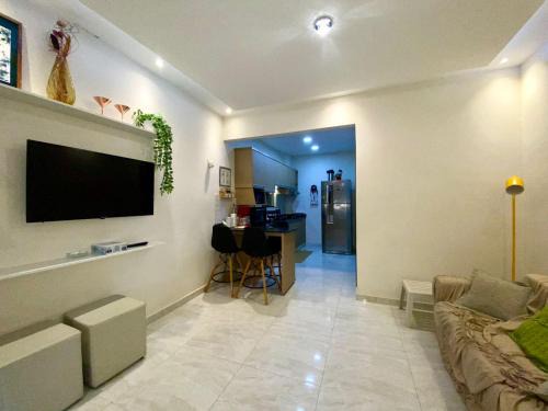 Ciudad Del Este Apartment | Apartamento RR Agradable y Moderno c 2 dormitorios y estacionamiento interno techado