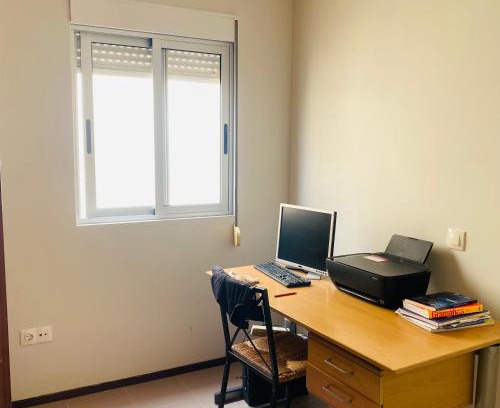 Sao Vicente House | Apartamento T2 e escritorio mobiliado, tudo incluído , água, luz, internet, maquina de lavar