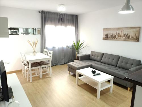 San Fernando Apartment | Apartamentos Coralba - El Escondite de la Bahía