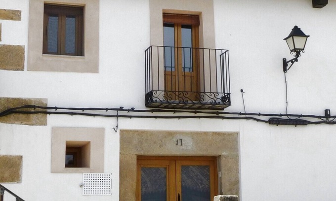 Cuacos de Yuste Condo | Apartamentos Entre Fuentes 50 m2 en casco histórico de Cuacos de Yuste, La Vera
