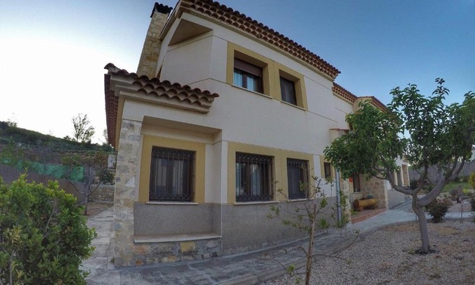 Villalba de la Sierra Apartment | Apartamentos Los Parrales