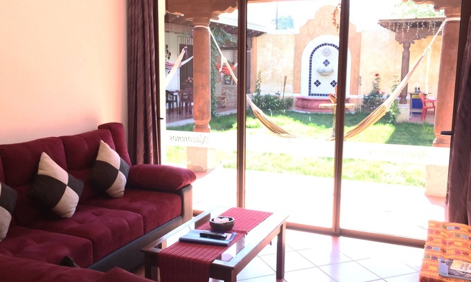 Antigua Guatemala House | APARTAMENTOS LOS NAZARENOS 3 - swimming pool, jacuzzi and gym