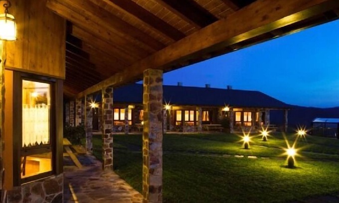 Valdes Cottage | Apartamentos rurales El Fresnu for 4 people