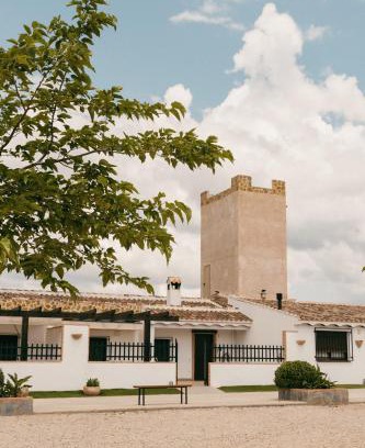 Chiclana de Segura Apartment | Apartamentos Turísticos La Teja