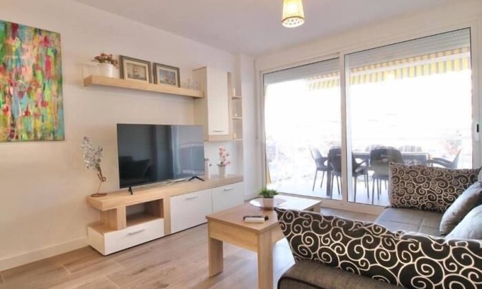 La Pineda Apartment | APARTBEACH NEW EUROPEANS 2 NEXT TO THE BEACH