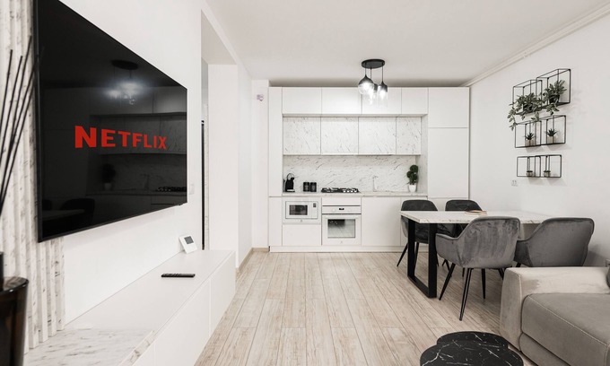 Tractorul Apartment | ApartBnb White Ap 1