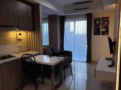 Surabaya Apartment | Apartemen Grand sungkono Lagoon Venetian.