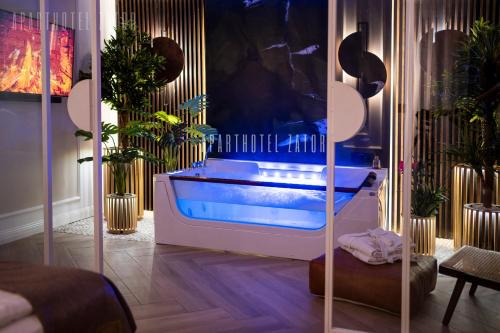 Zator Apartment | Aparthotel ZATOR Retro 66 jacuzzi