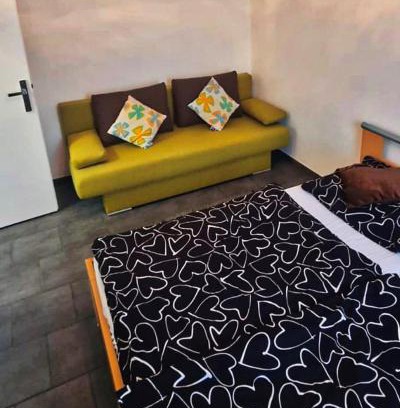 Chvalovice Apartment | Apartmán KK