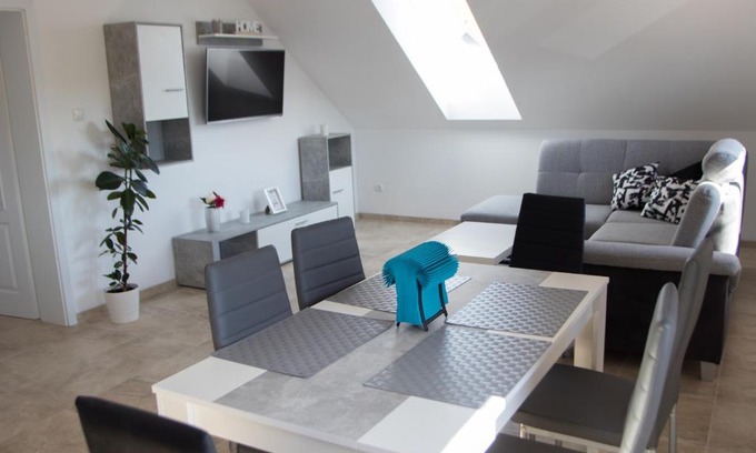 Zleby Apartment | Apartmán U Fuxů