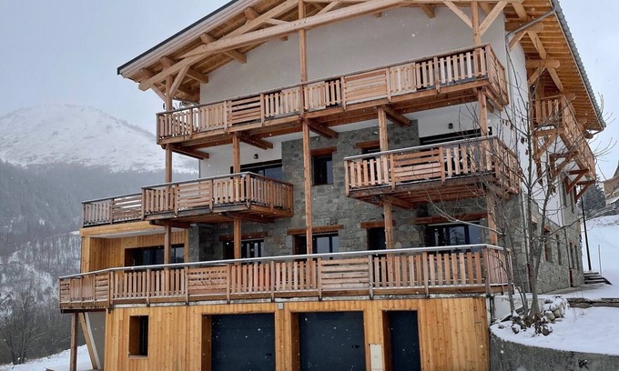 Saint-Francois-Longchamp Apartment | Apartment just 80 m from the ski lifts.
