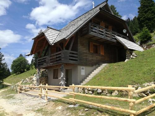 Ambroz pod Krvavcem Apartment | Apartmaji Vrhovnik