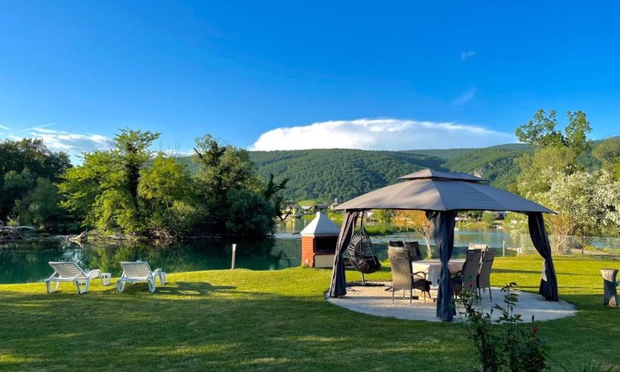 Bihac Apartment | Apartman Deluxe Una Holiday