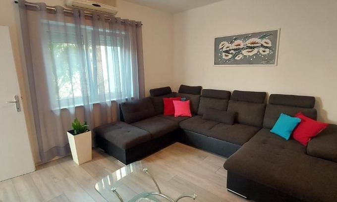 Crikvenica Apartment | Apartman Ema