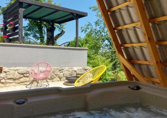 Dreznik Grad Apartment | Apartman Hana