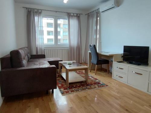 Alipasin Most Apartment | Apartman Mak