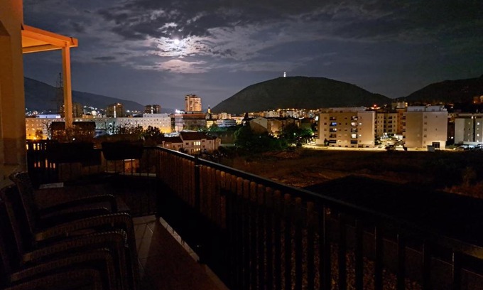 Mostar Apartment | Apartman NOLA-Mostar Cityscape Retreat