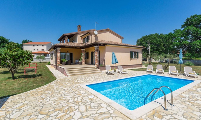 Susnjici Apartment | Apartman Pianta by Villas Guide