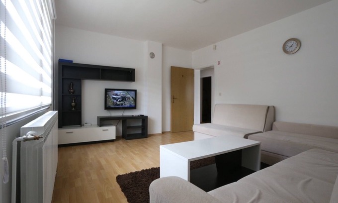Ilidza Apartment | Apartman prizemlje