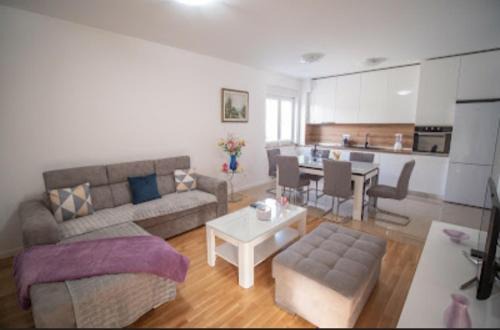 Trn Apartment | Apartman San