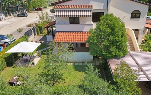 Kadumi Apartment | Apartmani Irena Arvaj