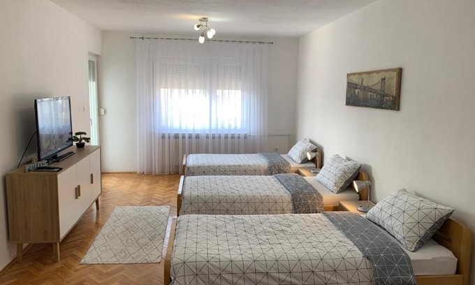 Zivinice House | Apartmani Nedim