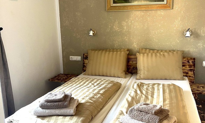 Sonnenbichl Apartment | Apartment-Wohnung 2-Private Bathroom-Mountain View
