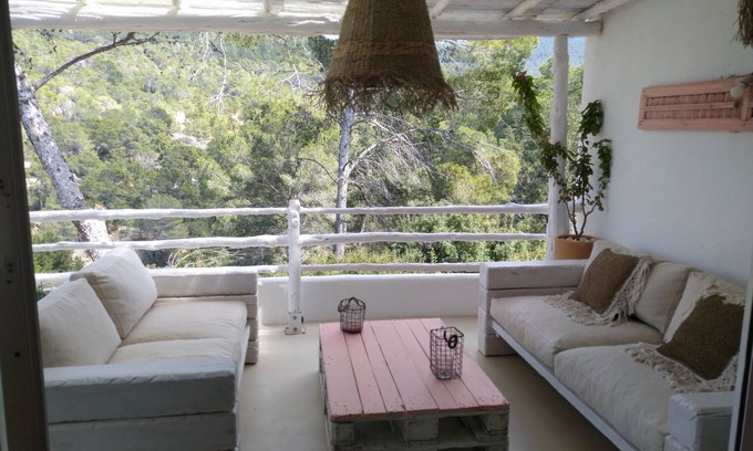 Cala Vadella Apartment | Apartment 250 mtrs from the beach, free WIFI and terrace with views.