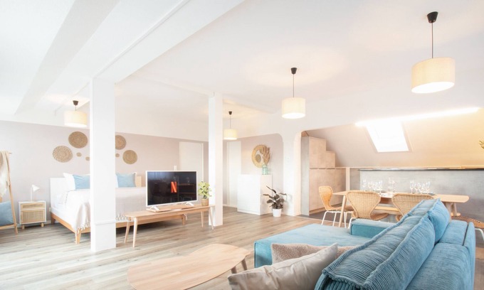 Neuhausen am Rheinfall Apartment | Apartment Blau I Rhine Falls I Netflix I balcony