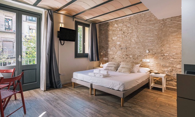 Old Town Apartment | Apartment '1 Ylang' with Balcony, Wi-Fi and Air Conditioning