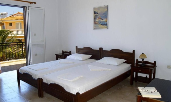 Kounopetra Apartment | Apartment '11' with Sea View, Wi-Fi and Air Conditioning