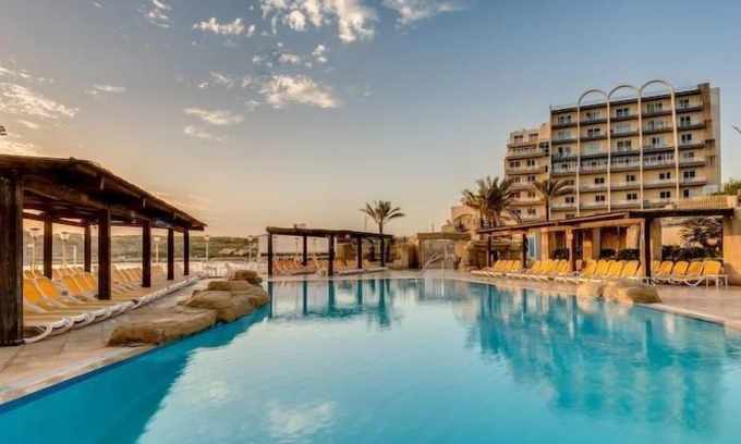 Qawra Apartment | Apartment 2 BDR seaview Sunny in St. Pauls Bay - 5 persons, 2 bedrooms
