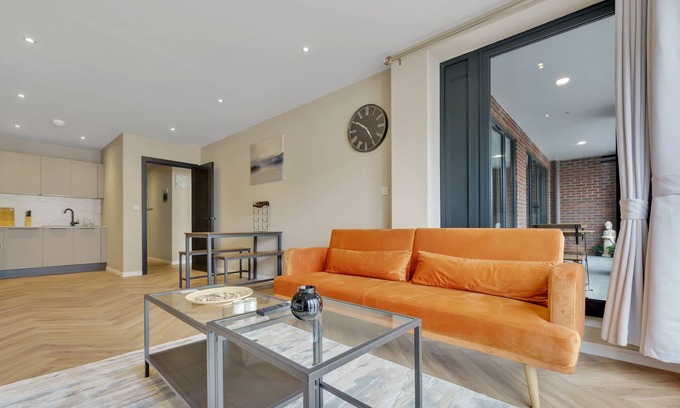 Hanwell Apartment | Apartment 4, 2 Bedroom, 2 Bathroom