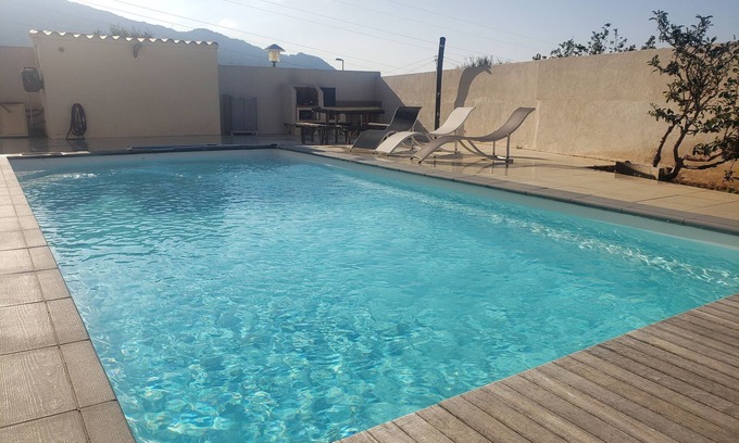 Monticello Apartment | Apartment 5 minutes drive from town center with no parking problems