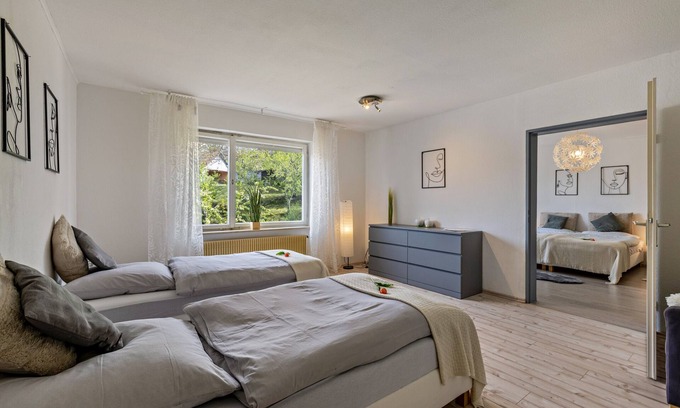 Schlatt Apartment | Apartment 'Alb Glück 1' with Balcony and Wi-Fi
