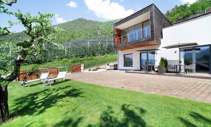 Rifiano Apartment | Apartment "Alivo Living Apartment Aurora" with Mountain View & Garden