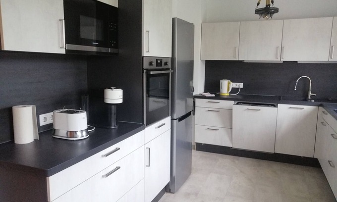 Marktoberdorf Apartment | Apartment 'Allgäu Space' with Shared Garden, Balcony and Wi-Fi