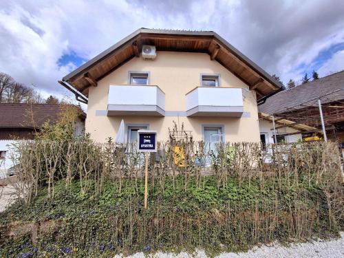 Godic Apartment | Apartment AlpiPond