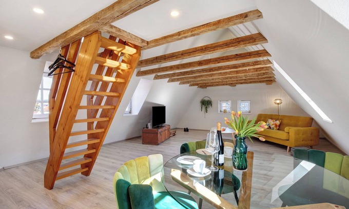 Muensingen Apartment | Apartment 'Alte Post' with Wi-Fi