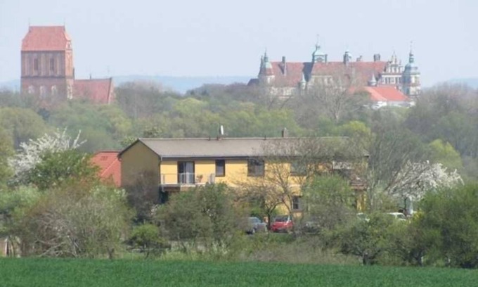 Guestrow Apartment | Apartment Alte Ziegelei - Apartment "Alte Ziegelei"